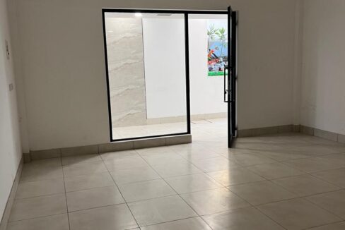 Mall Shop Space for Rent
